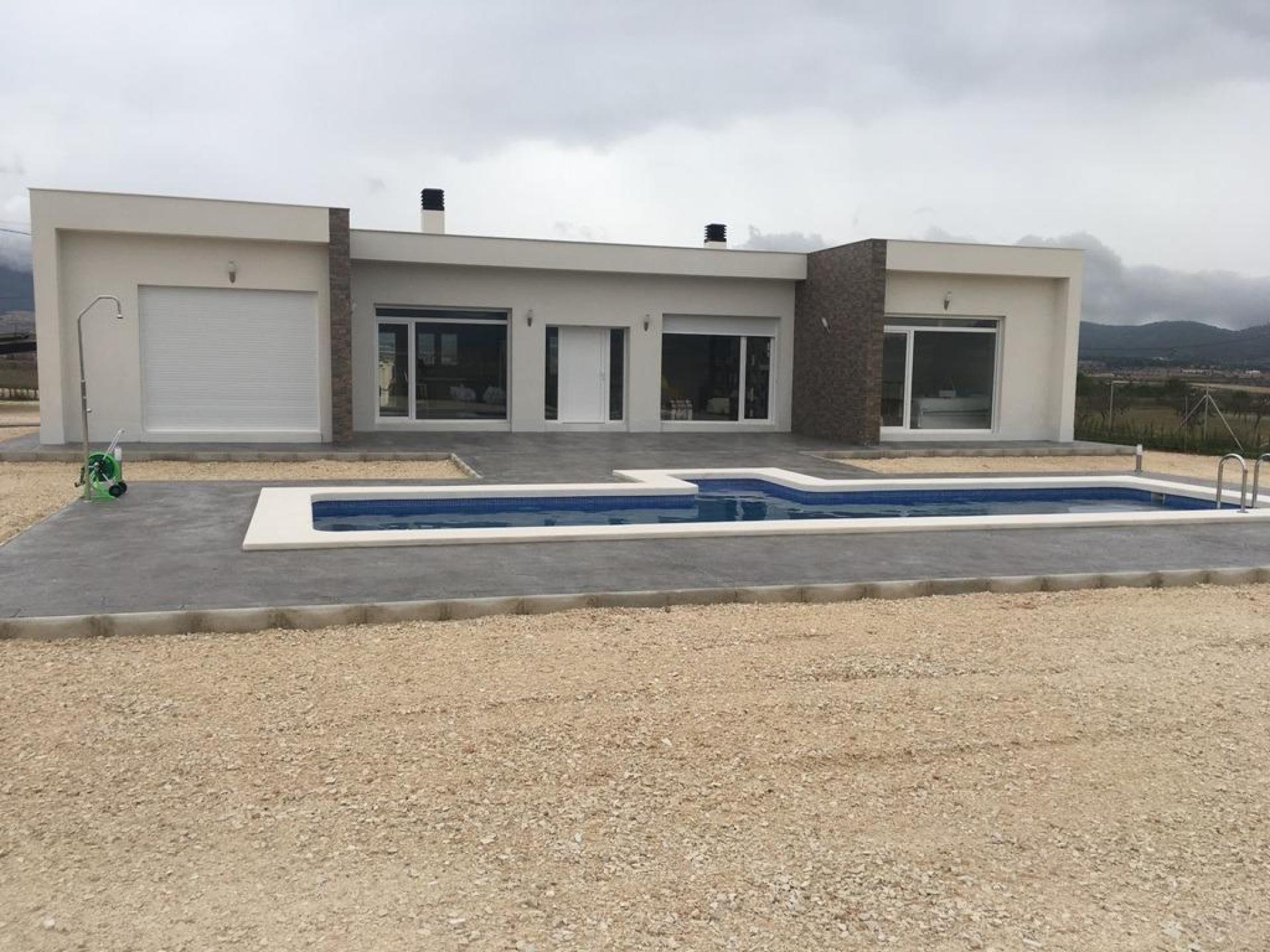 Modern New Build Villa near Pinoso, Alicante in Medvilla Spanje