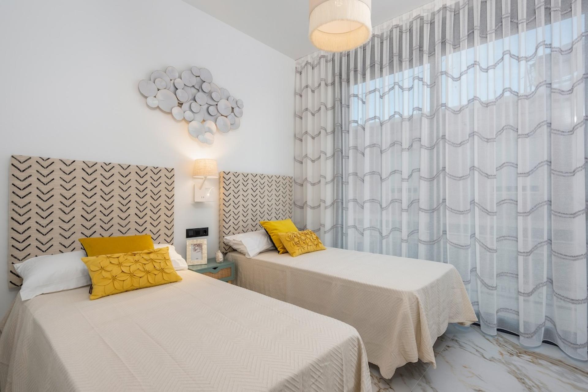 3 bedroom Apartments - solarium in Guardamar in Medvilla Spanje