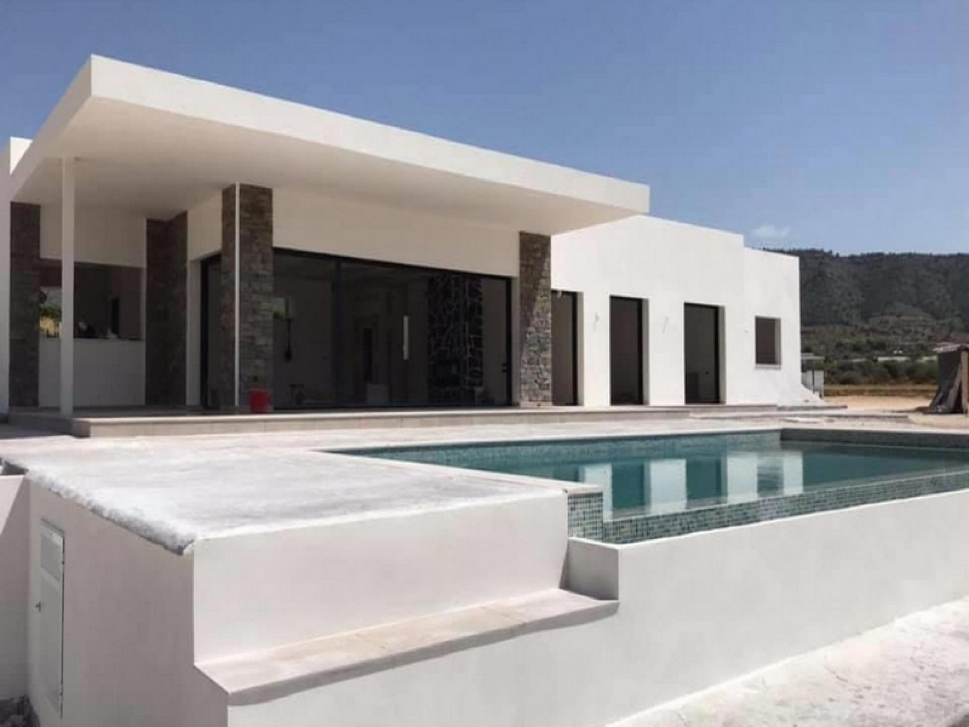 New villa in La Romana, inland Alicante in Medvilla Spanje