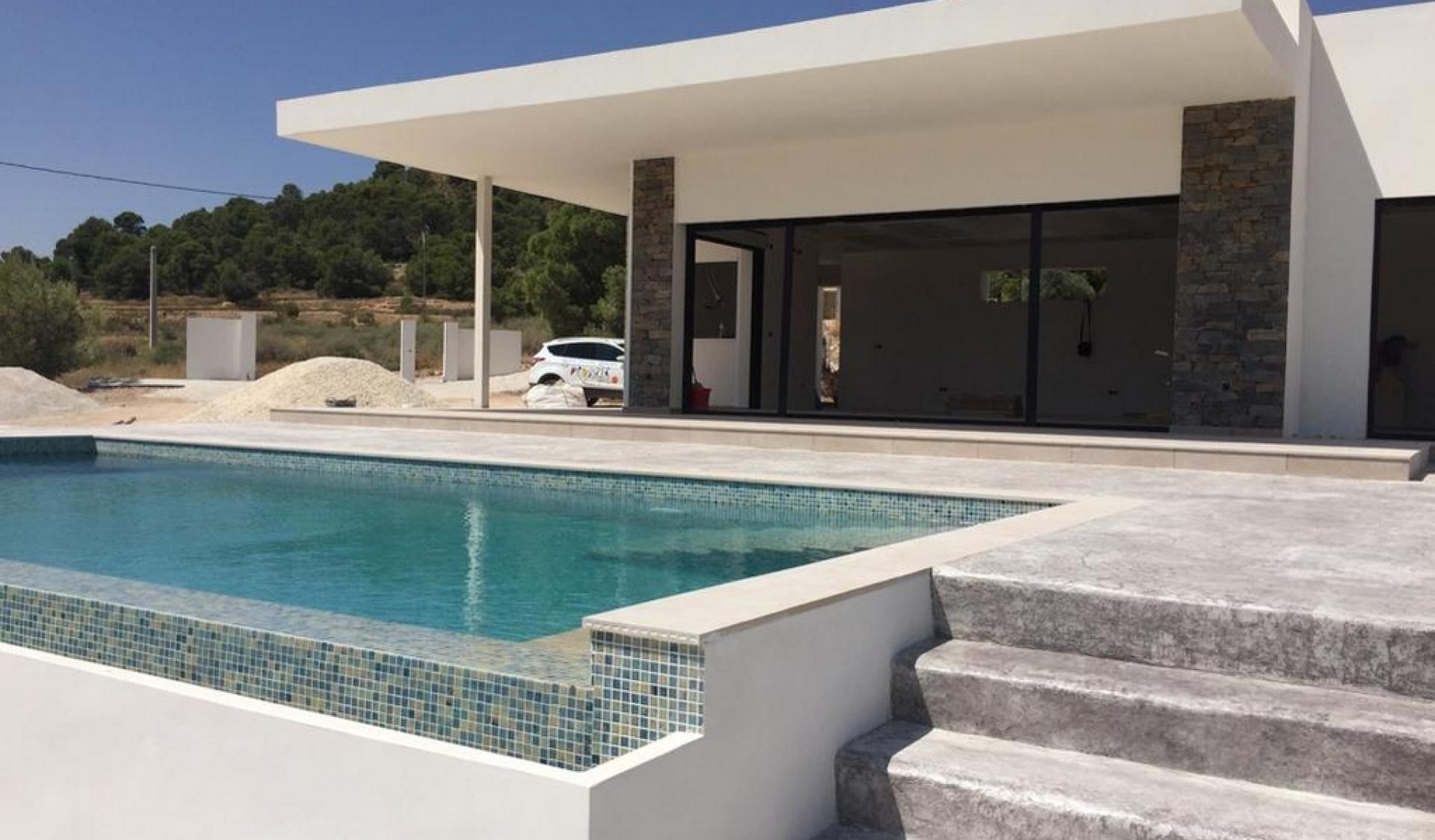 New villa in La Romana, inland Alicante in Medvilla Spanje