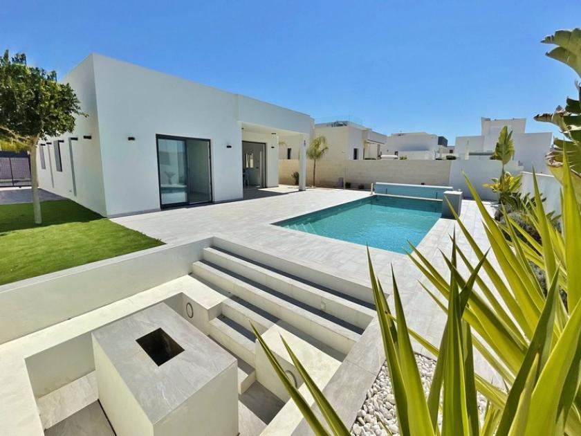 3 bedroom Villa in Benijòfar in Medvilla Spanje