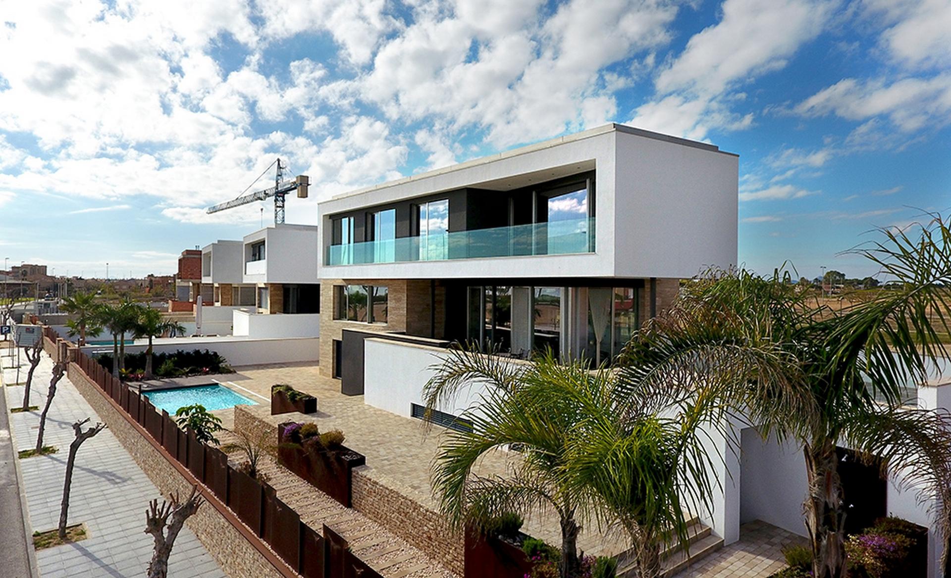 7 bedroom Villa in Torre de la Horadada - New build in Medvilla Spanje