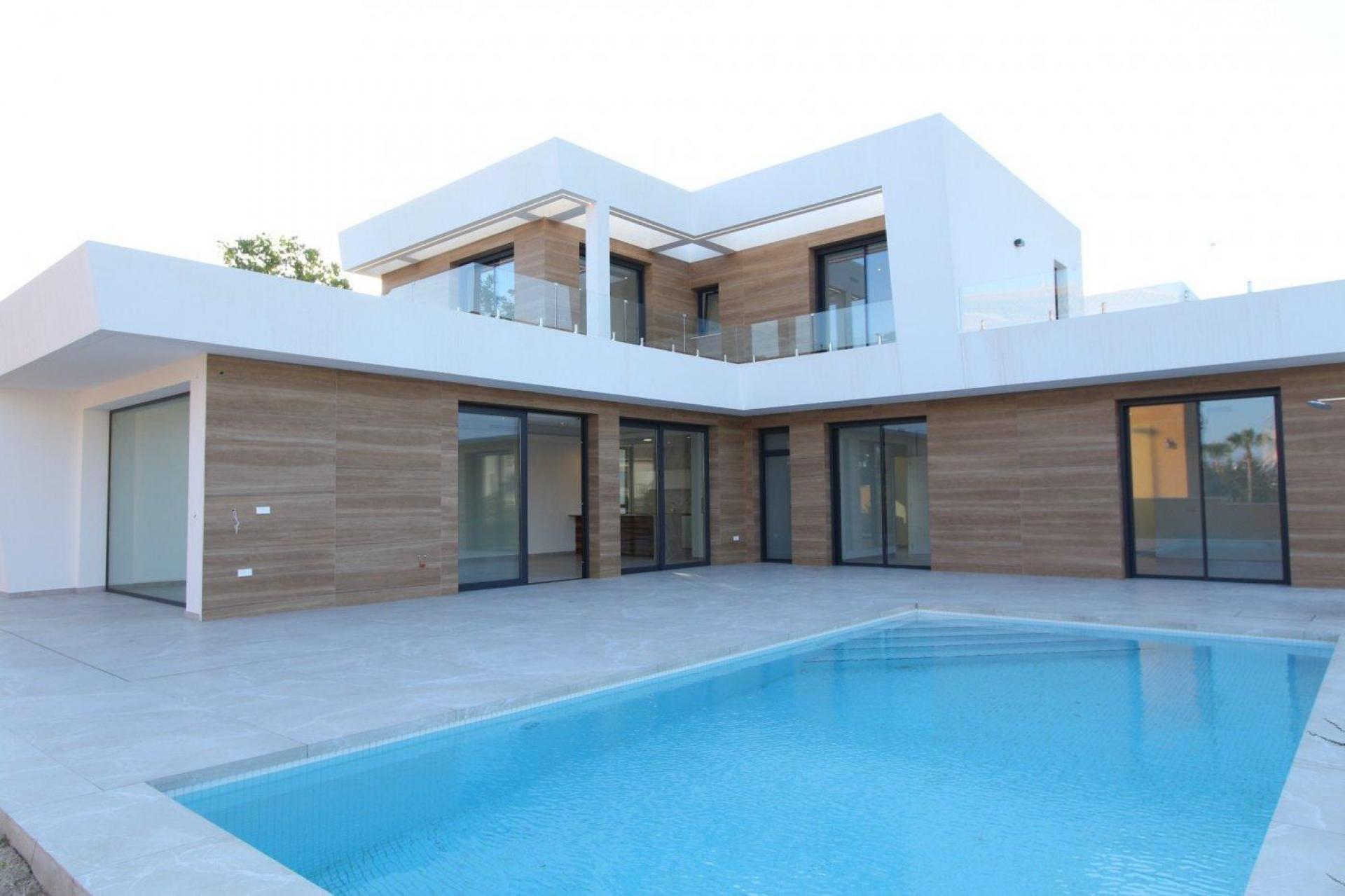 4 bedroom Villa in Calpe - New build in Medvilla Spanje