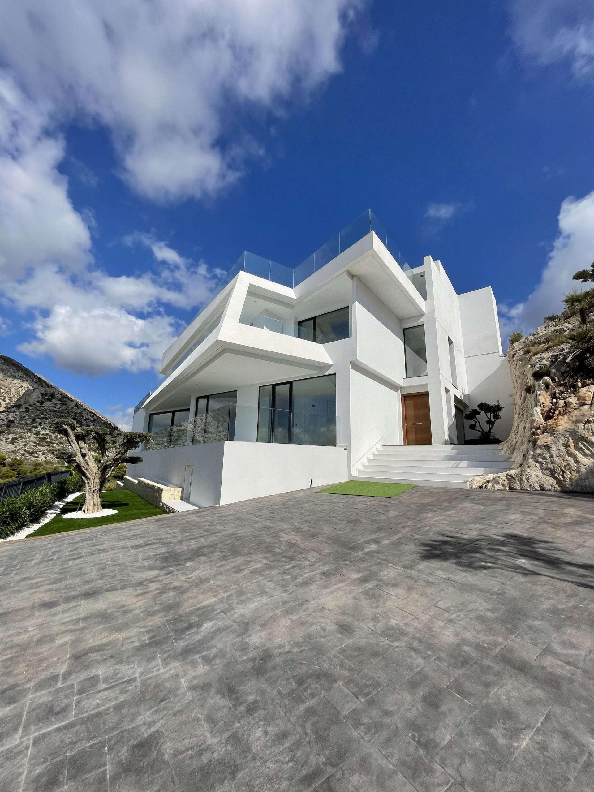 4 bedroom Villa in Altea - New build in Medvilla Spanje