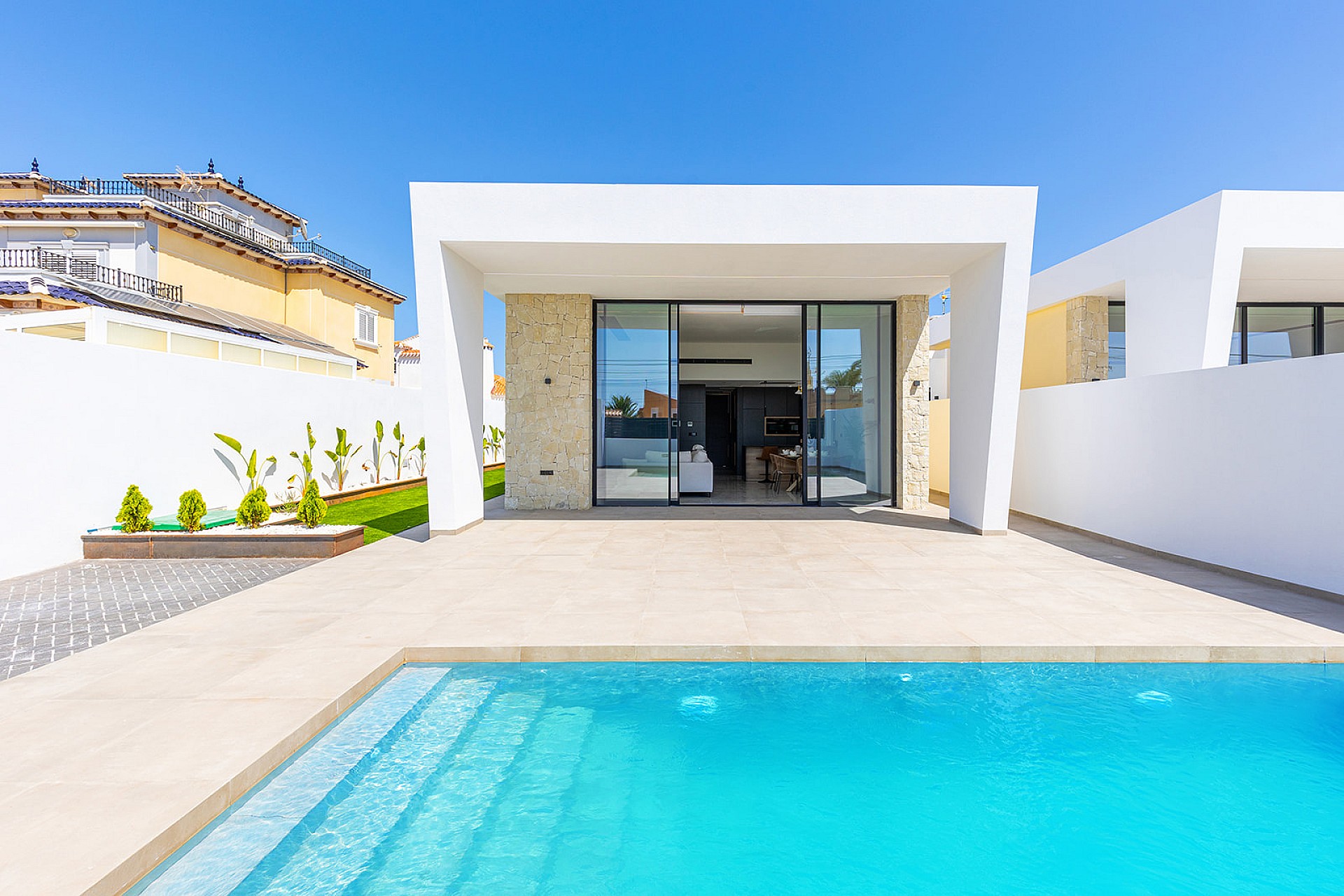 3 bedroom Villa in Torrevieja - New build in Medvilla Spanje