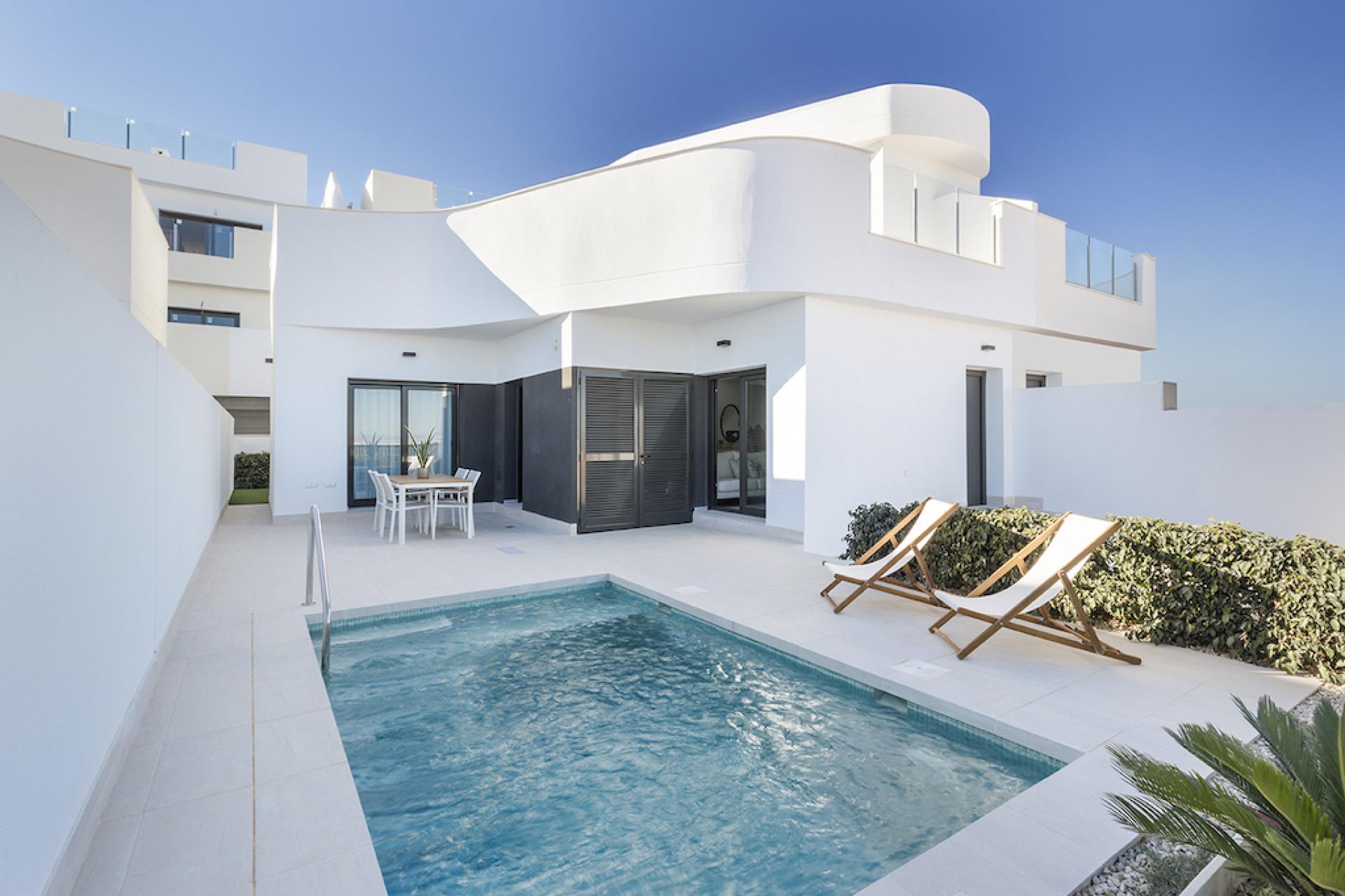 3 bedroom Villa in Torrevieja - New build in Medvilla Spanje