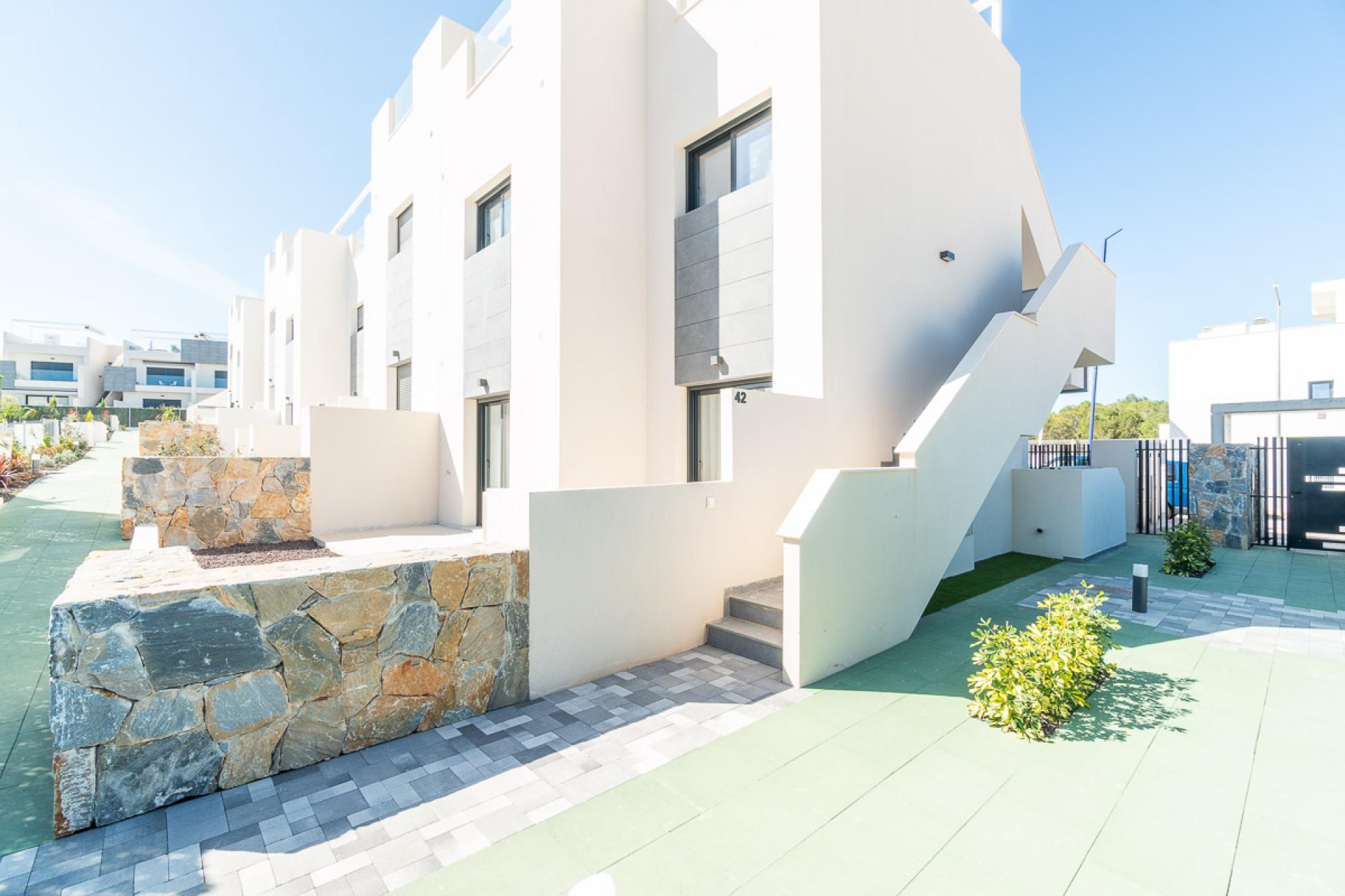 2 bedroom Apartments - solarium in Torrevieja - New build in Medvilla Spanje