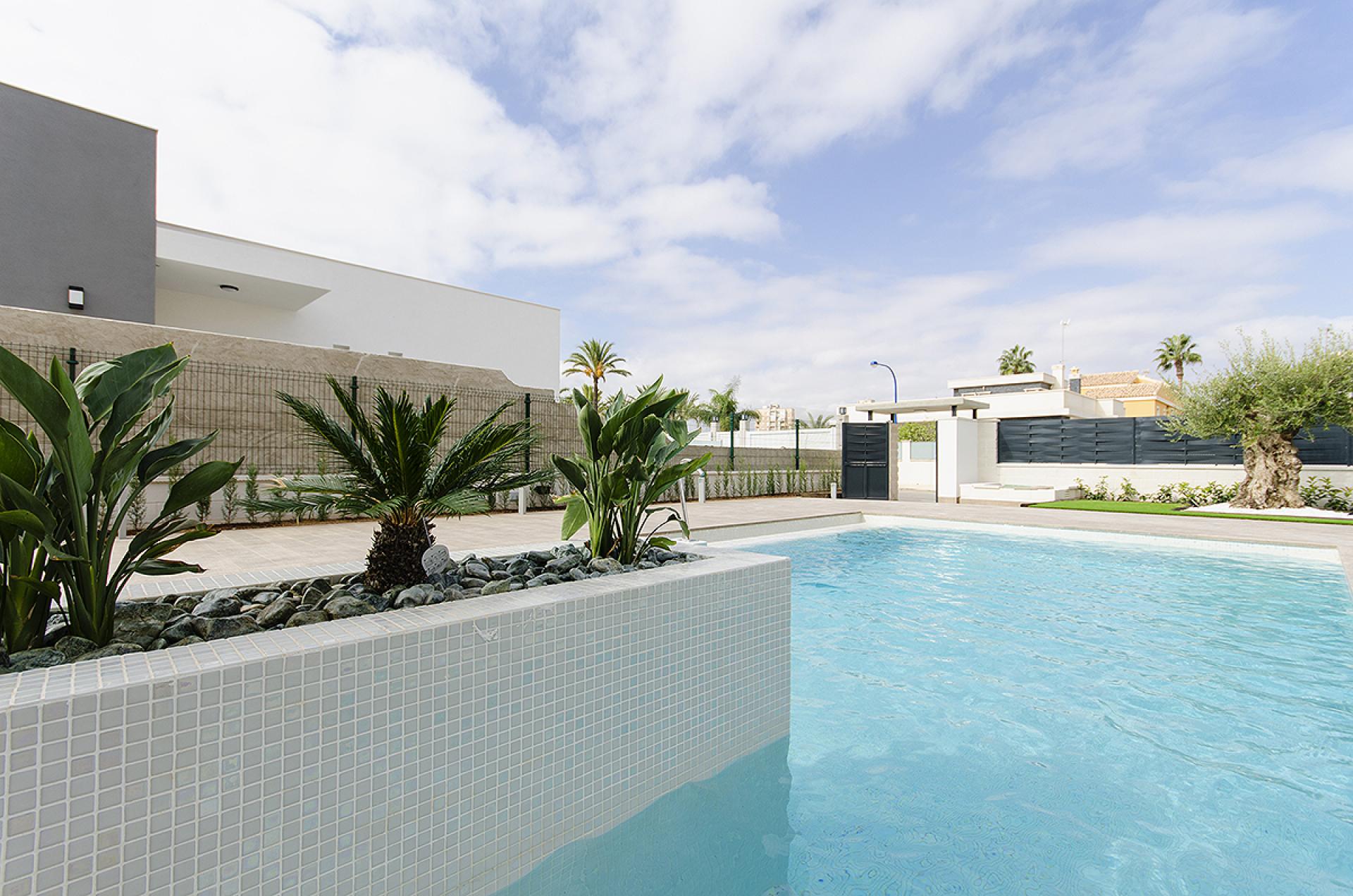 3 bedroom Villa in Dehesa De Campoamor - New build in Medvilla Spanje