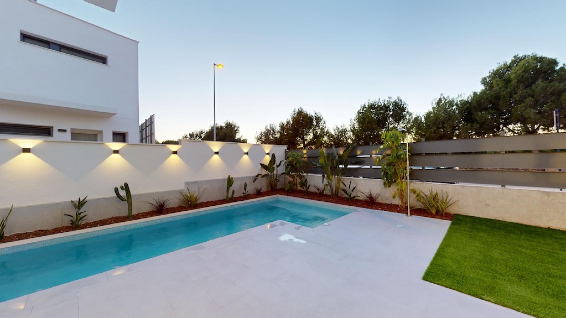 Modern villas with golf view near Murcia in Medvilla Spanje