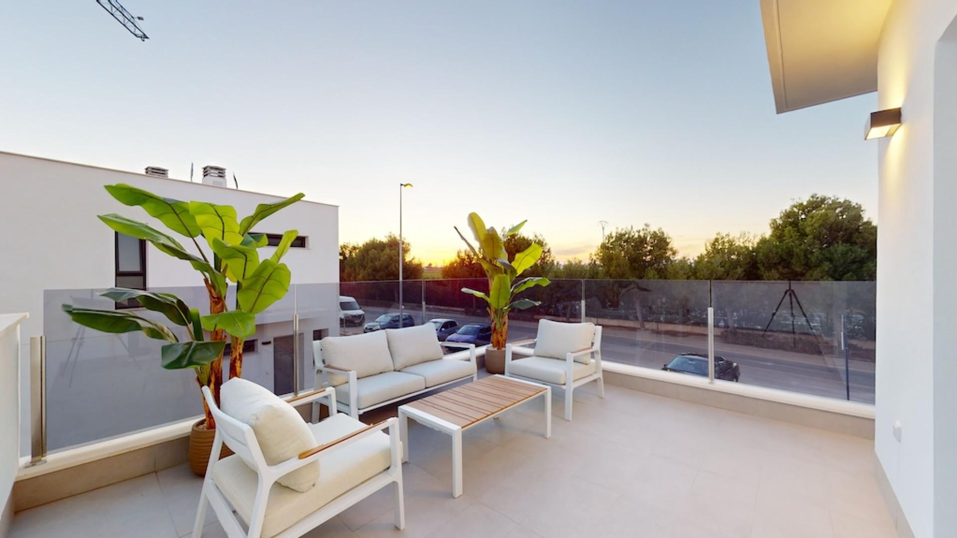 Modern villas with golf view near Murcia in Medvilla Spanje