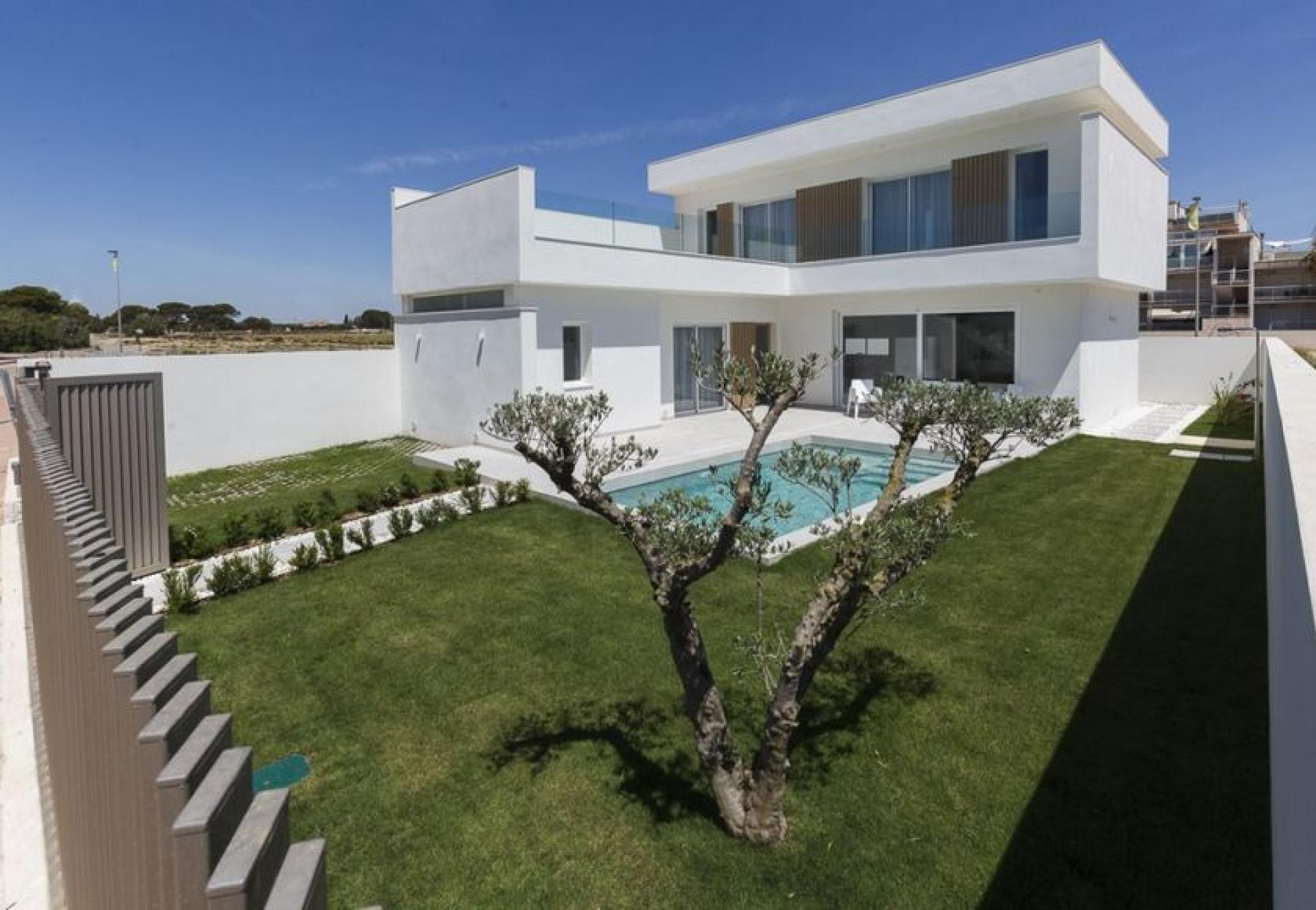 Villas for sale in Santiago de la Ribera on the Mar Menor in Medvilla Spanje