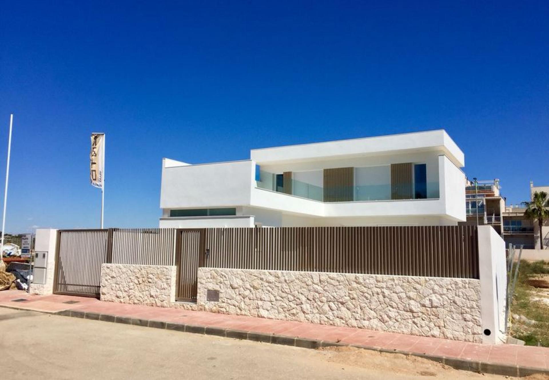 Villas for sale in Santiago de la Ribera on the Mar Menor in Medvilla Spanje