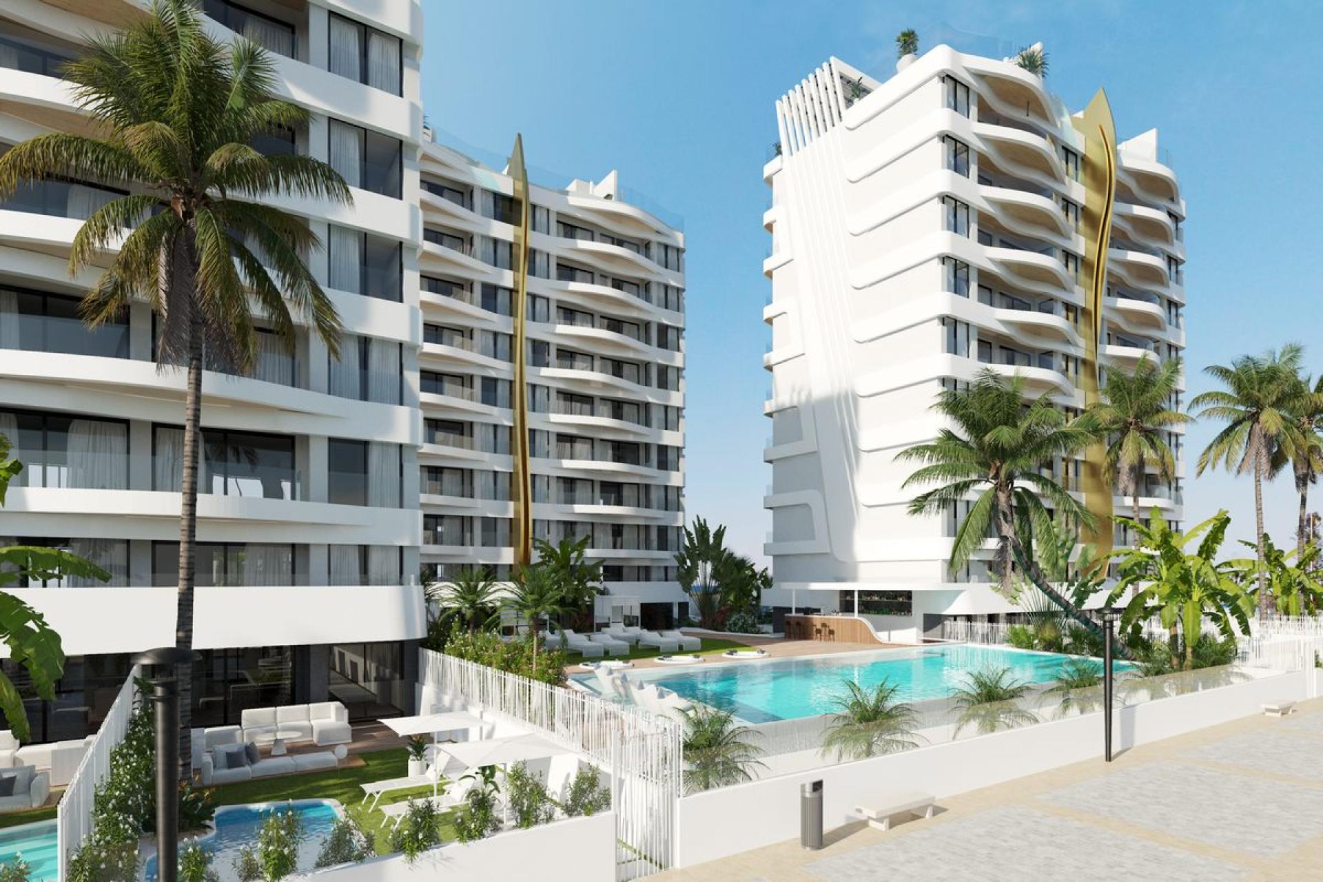 3 bedroom Apartment with garden in La Manga Del Mar Menor - New build in Medvilla Spanje