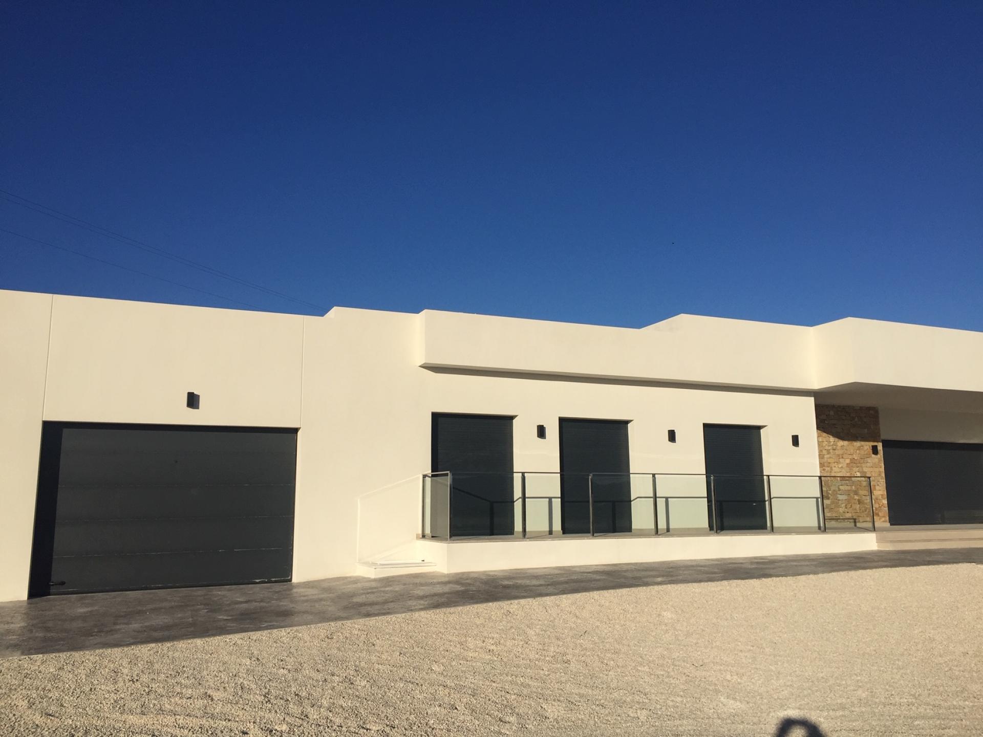 New villa in La Romana, inland Alicante in Medvilla Spanje