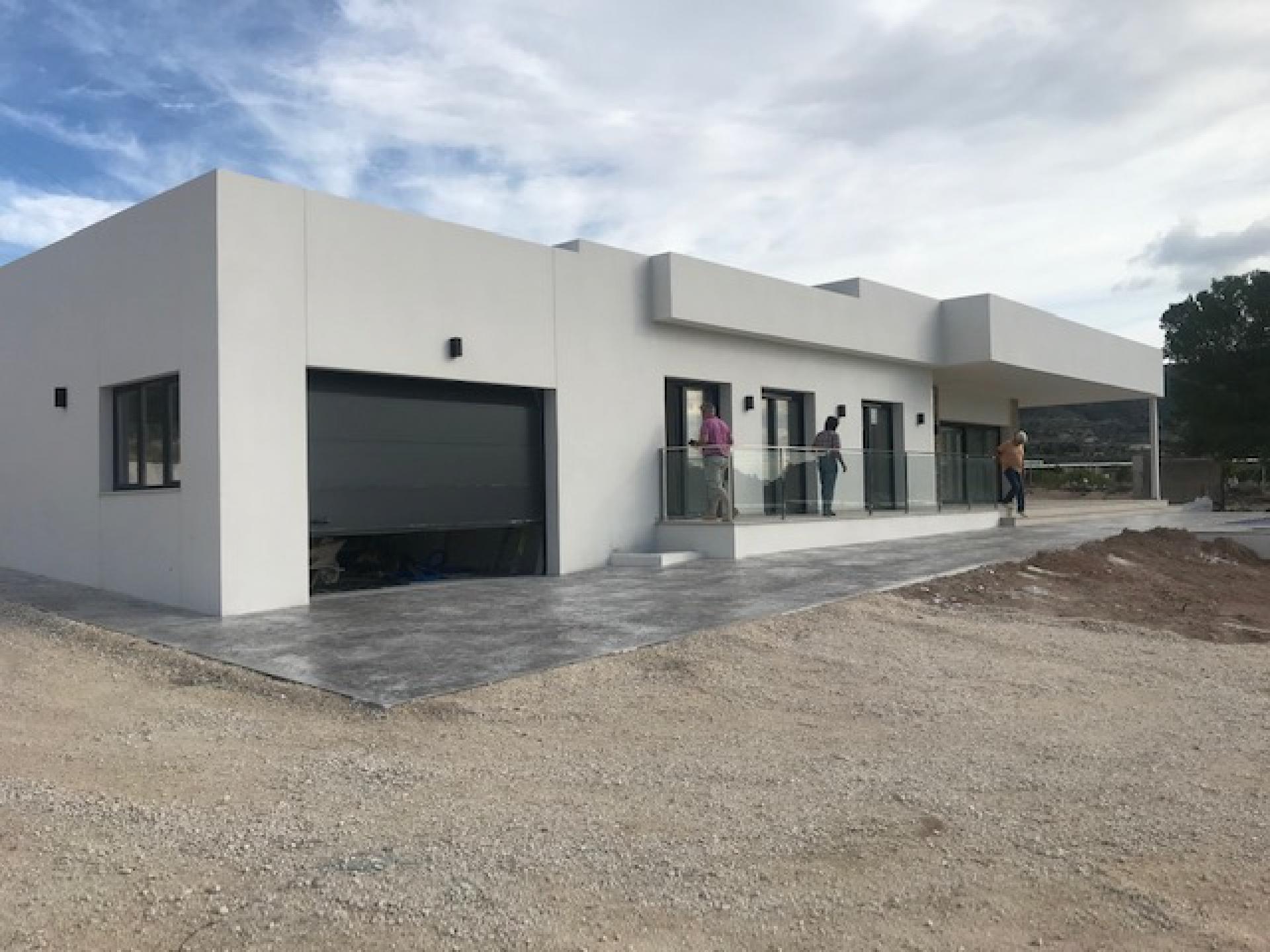 New villa in La Romana, inland Alicante in Medvilla Spanje