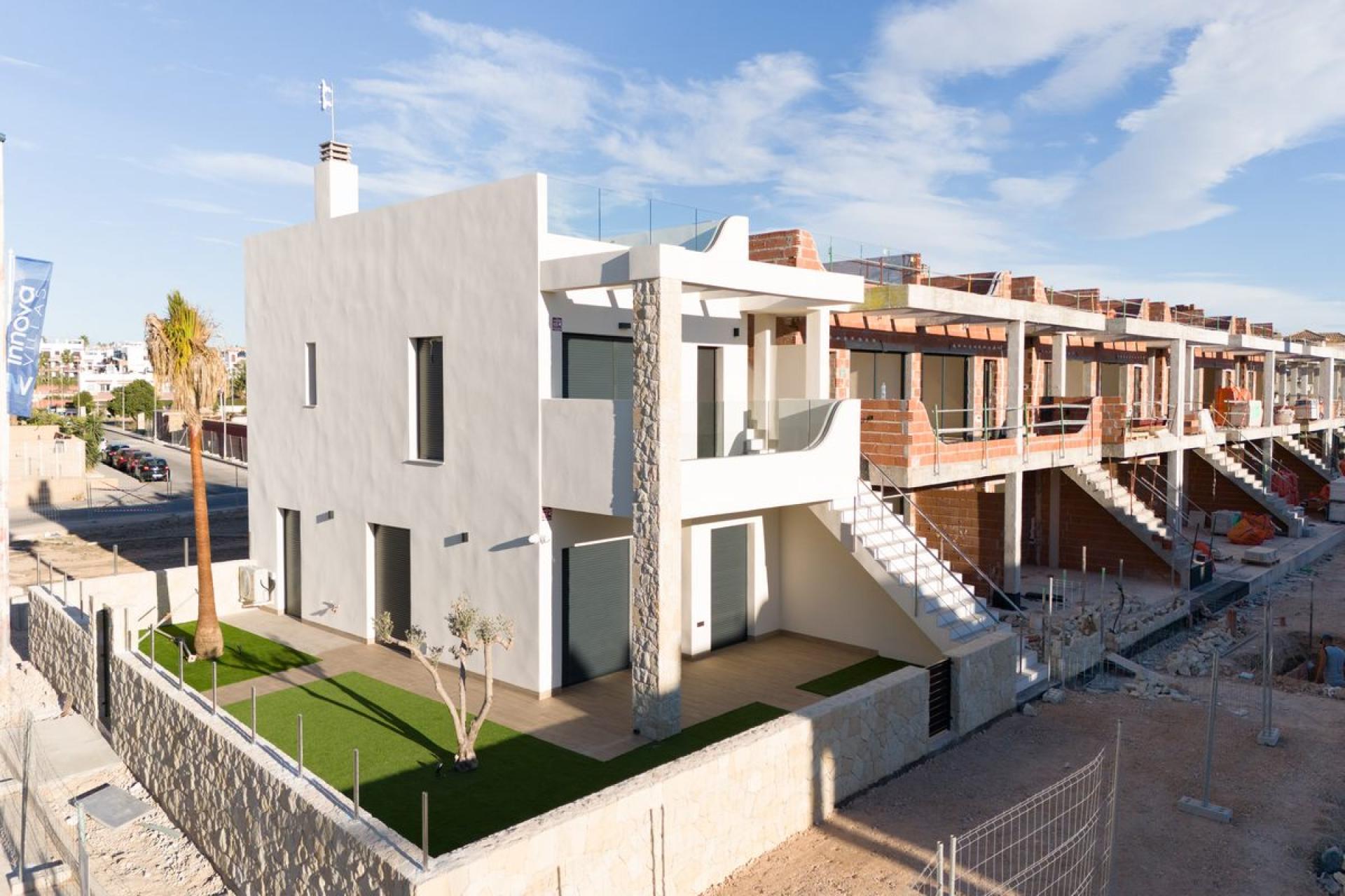 2 bedroom Apartment with terrace in Punta Prima - Orihuela Costa - New build in Medvilla Spanje