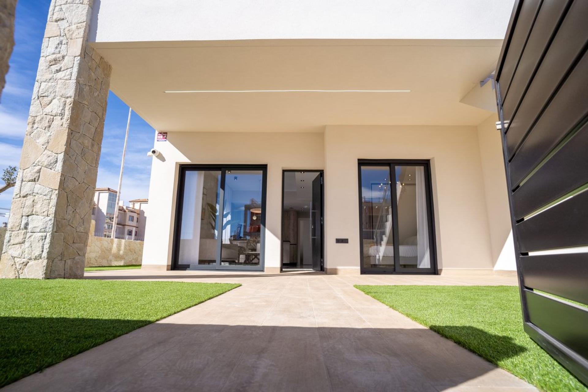 2 bedroom Apartments - solarium in Punta Prima - Orihuela Costa - New build in Medvilla Spanje