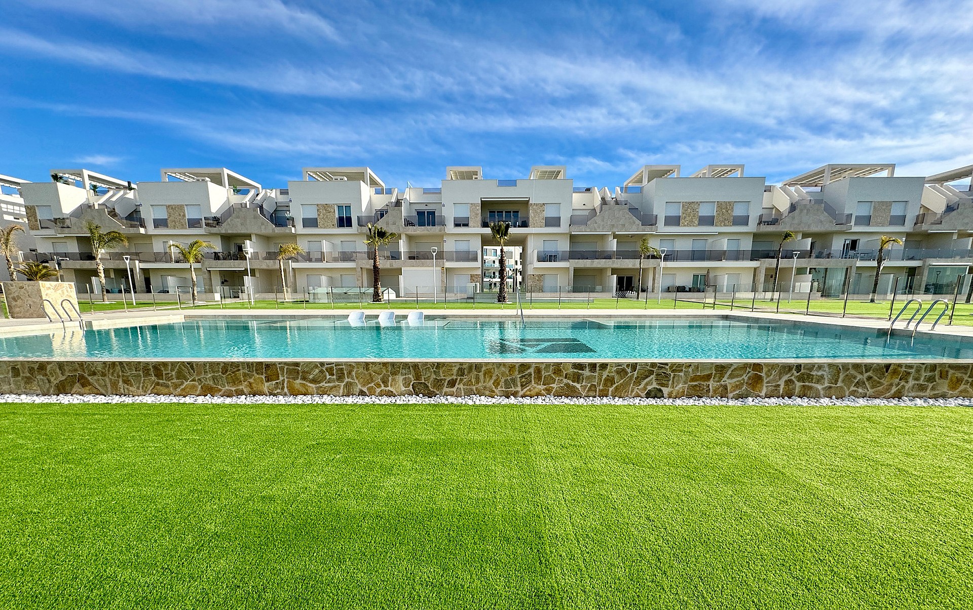 3 bedroom Apartments - solarium in El Raso - New build in Medvilla Spanje