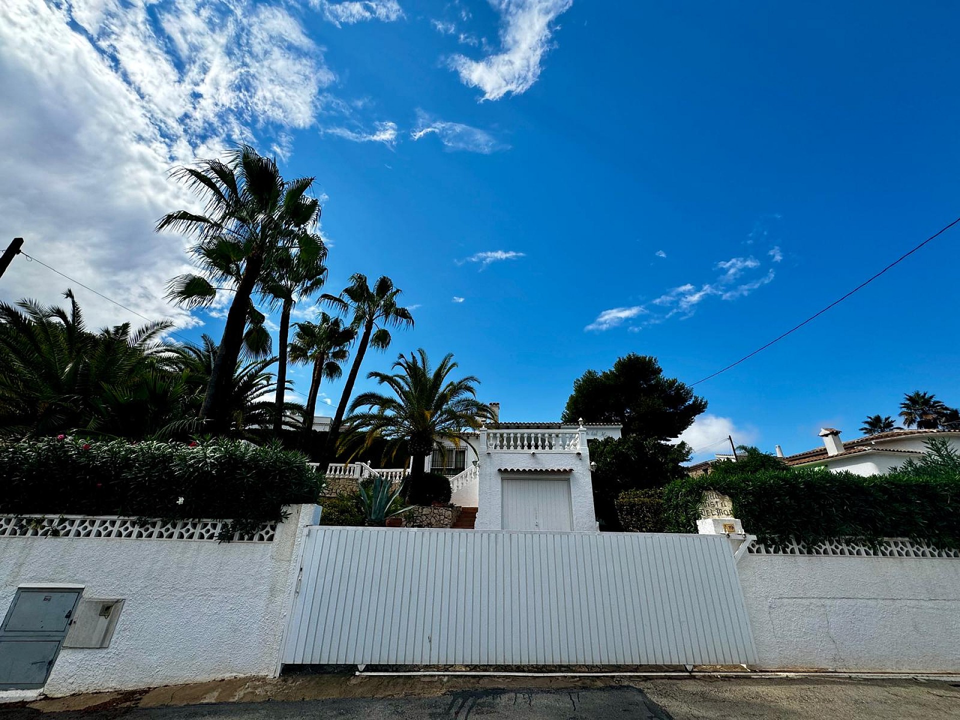 Spanish property with private pool for sale in Moraira in Medvilla Spanje